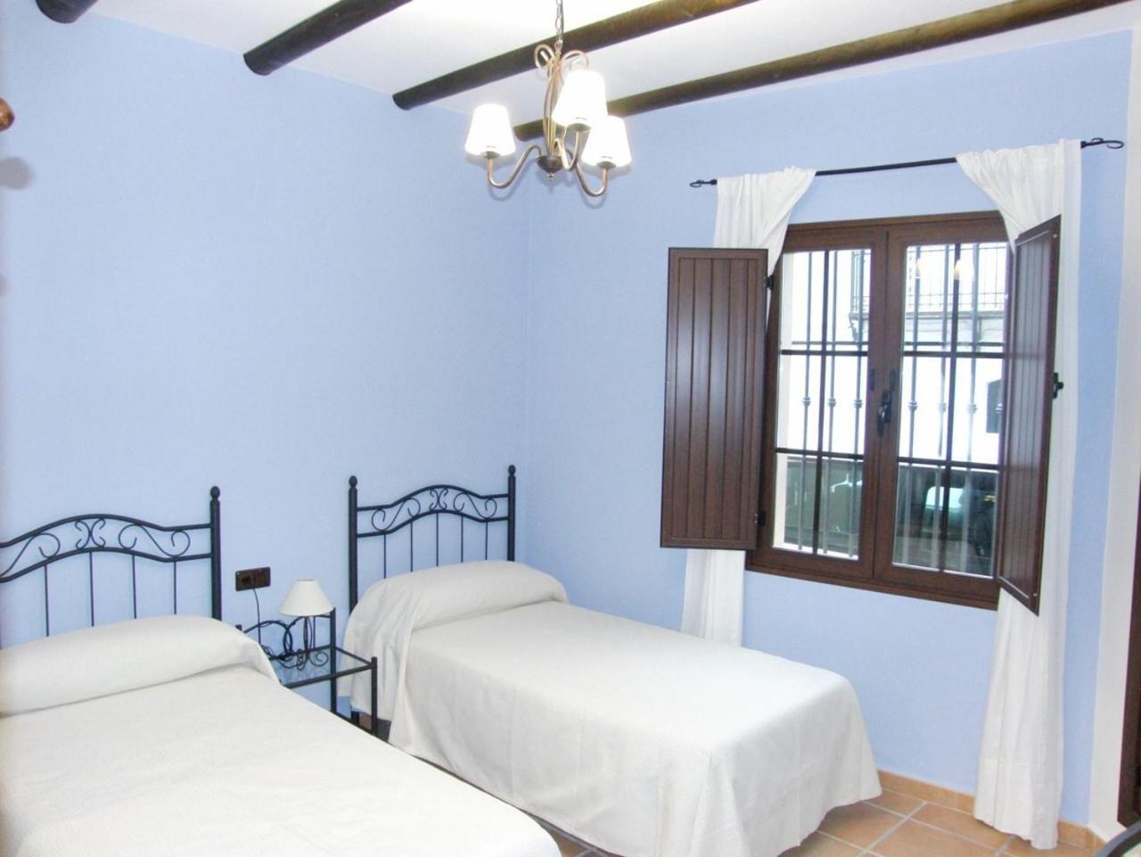 Hotel El Romeral Almadén de la Plata Buitenkant foto