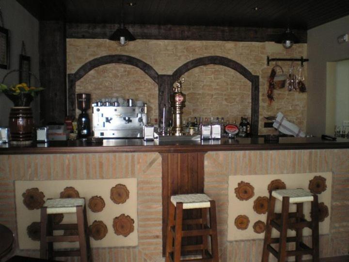 Hotel El Romeral Almadén de la Plata Buitenkant foto